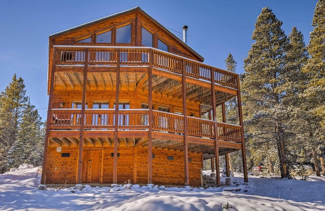 Fairplay House w / Deck & Panoramablick auf die Natur!