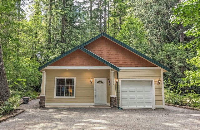 Fairway Paradise | Hot Tub, AC, BBQ
