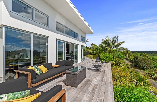 Fairway Views - Kerikeri Holiday Home