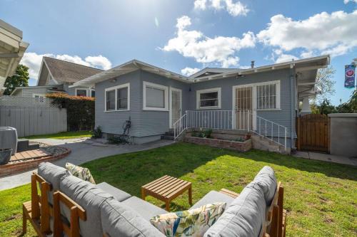 Falcon Street Retreat - Your Cozy San Diego Getaway