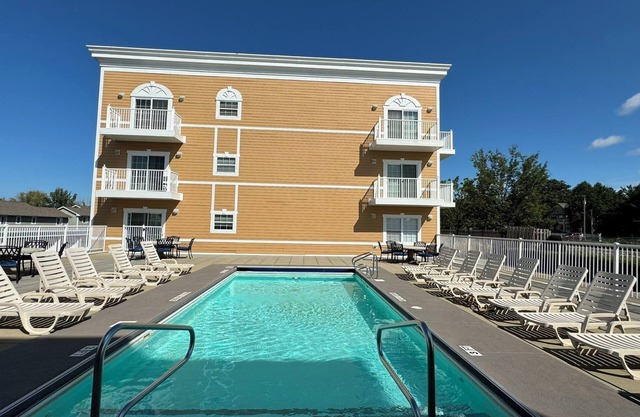 aqua * 6 / 21-28 3 nt min * Blick auf den Jachthafen Pools Alle zu Fuß zum Strand 1. 5 blk Dachterrasse