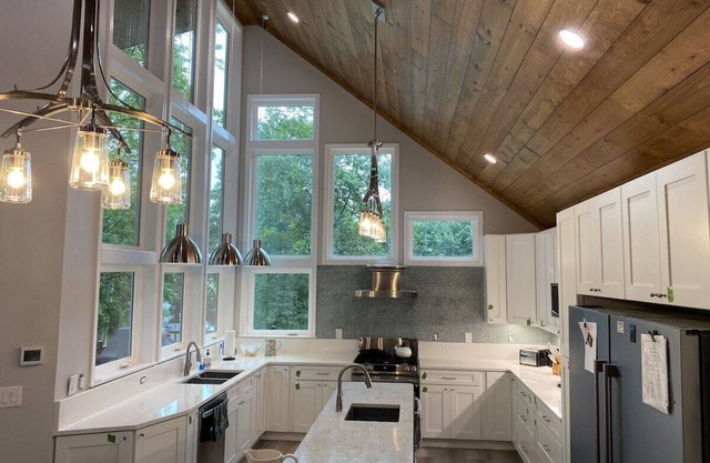 FALL SPECIALS JETZT! 4 BR + überdachte Dock Norris Lake Deerfield WIFI allmähliche Steigung
