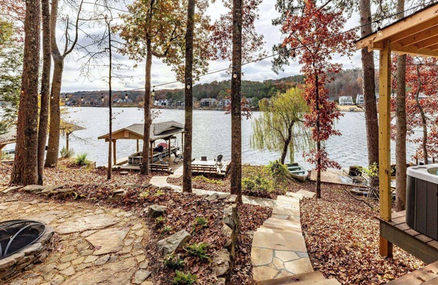 Fall Sale: 15% Off 3+ nights – thru Nov 30!