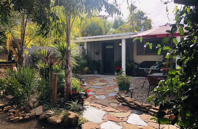 Fallbrook Comfy Cottage
