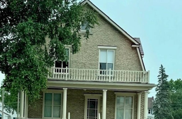 Fallon House in Kiel close to Road America