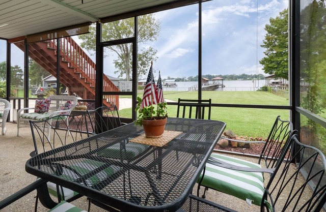 Large Beautiful Home on Prime Lakefront Property