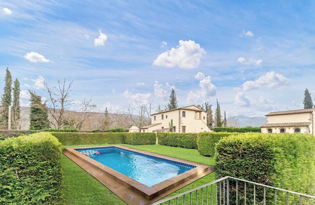 Tuscan Villa with private pool, Civitella in Val di Chiana, Italy