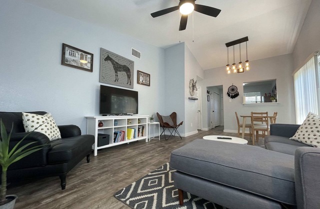 Families/Couples | Perfect for a Home Base II