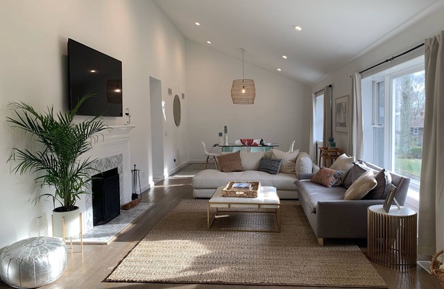 Family and dog-friendly getaway near amazing wineries, beaches and restaurants!