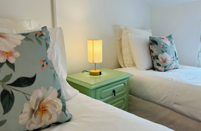 Family apartment in the heart of Arco da Calheta, 5 minutes from the beach.