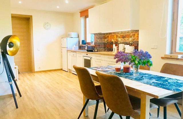 Family apartment 100m from the beach