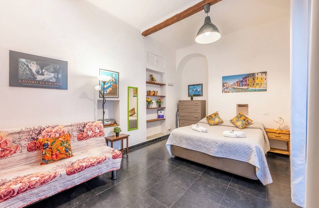Family Apartment with AC, Patio and Terrace