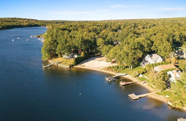 Family Beach House, Private beach access!