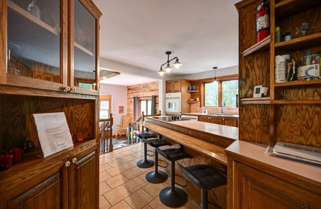 Family Chalet on Silver Lake 1 hour from Montreal