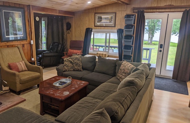 Family Cottage on Lake Couchiching