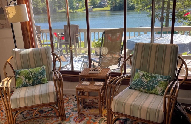 Family cottage on Laurel Lake in Brackney PA 3 bedrooms available