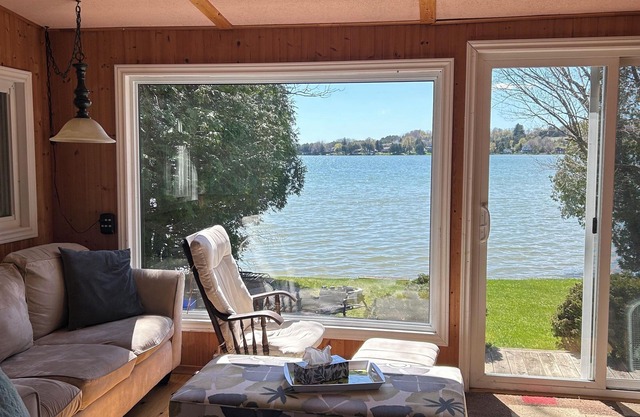 Family Cottage on the Lake