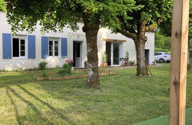 Family country house near the Morvan and the Nivernais canal