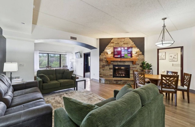 Family Dream Escape at Chula Vista *Shuffleboard/Arcade Games/Treehouse Bunks*