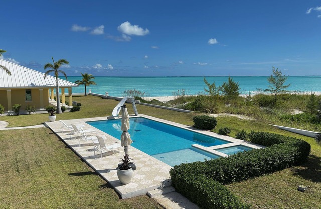 Family estate guest house on the Treasure Cay Beach with beautiful pool.