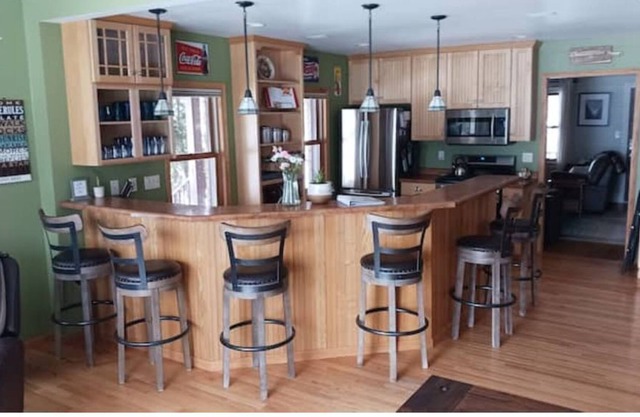 Family Farmhouse with Fireplace on Lake Winnebago