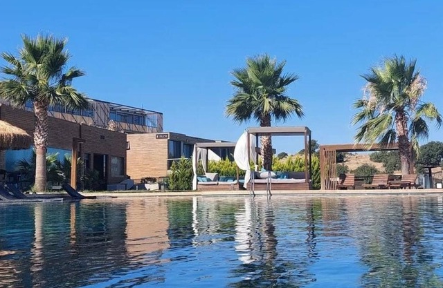 Family Flat w Nature View, Pool, Balcony in Bodrum