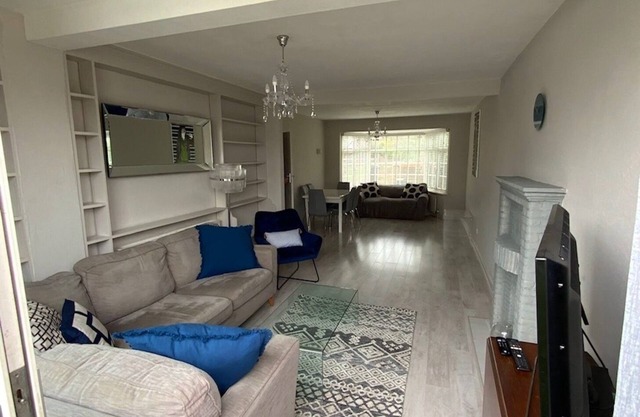Family friendly House Kingston