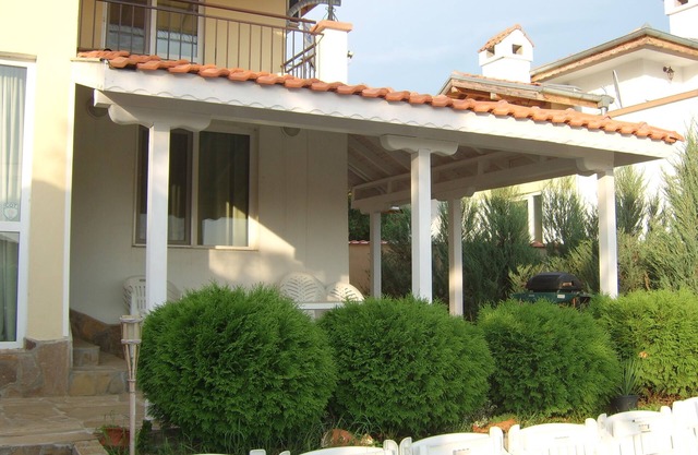 Familienfreundliches Luxushaus am Meer mit privatem Pool