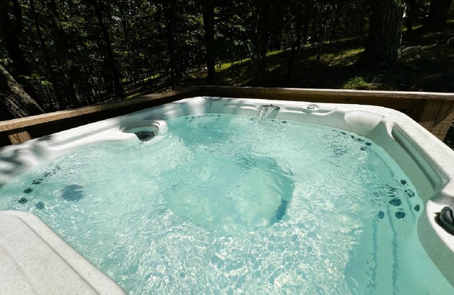 Family-Friendly | Game Room | Lake | Hot Tub | Ski