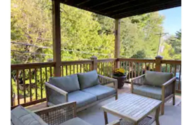 Family friendly 3-bedroom condo in Clayton