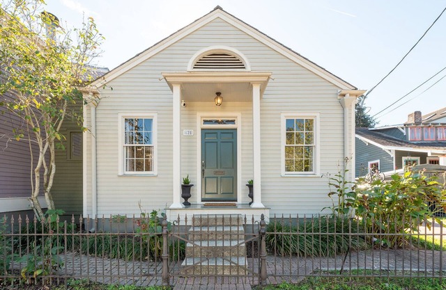 Family Friendly 3BR in Historic Neighborhood Near French Quarter, Parking