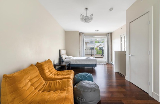 Family-Friendly 5BR Home Near UBC