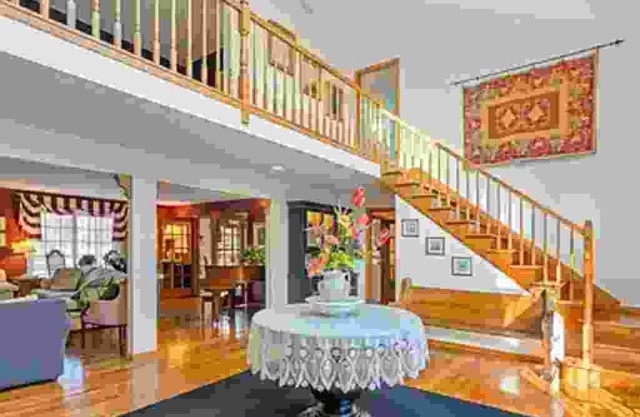 Westhampton Secluded 3 Acre Waterfront Estate, beheizter Pool / Whirlpool und Bootsanlegestelle