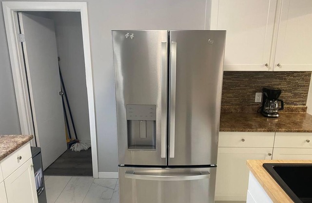 Family Friendly 3 BR Home - Pets Allowed + Free Parking