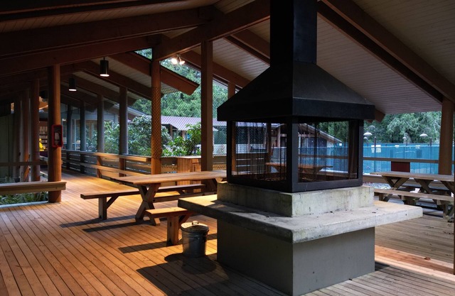 Family friendly cabin nestled in the trees and walking distance to beach.