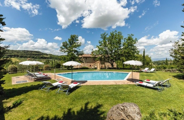 Landhaus für Familien mit Pool in der Nähe von Montepulciano. A / C und Wi-Fi
