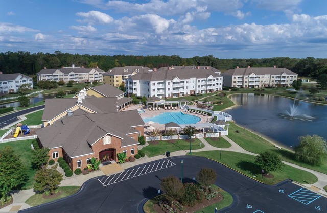 Family-Friendly Condos w/beautiful pools, games, and miniature golf