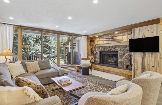 Family-Friendly Condo w/ Mtn Views in Keystone!