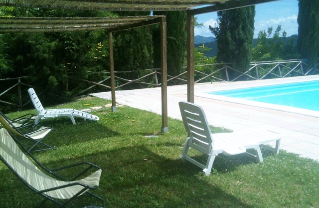 Familienfreundliches Landhaus im authentischen Steinstil Swimmingpool Wein Relax Wif