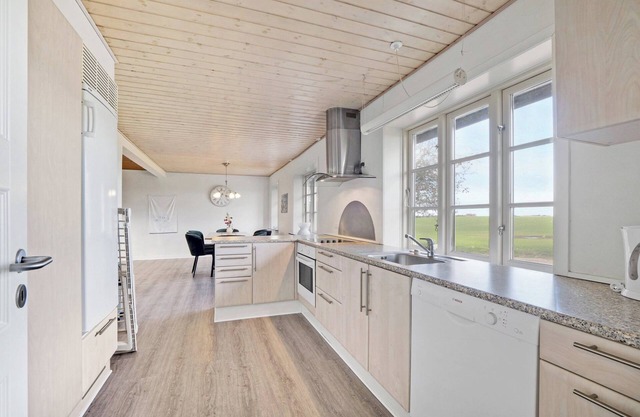 Family-Friendly Country Home on the North Sea Coast – Perfect for Every Season