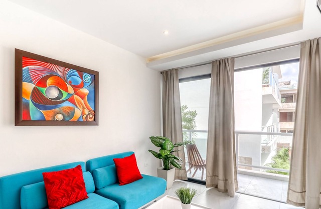 NEUE AUFLISTUNG! Familienfreundlicher Kurzurlaub mit voll ausgestatteter Küche, Balkon und Gemeinschaftspool