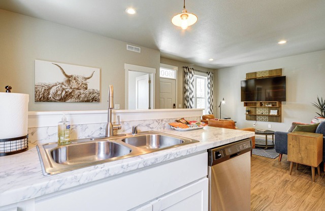 NEW! Family-Friendly Home 5 Mi to Dtwn Billings!