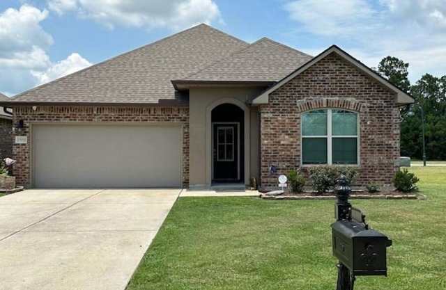 Family friendly home on golf course