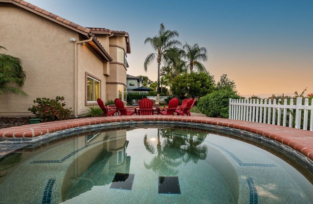 Family Friendly Home Away from Home w/ Game room