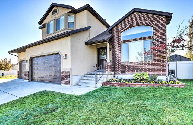 Family-Friendly Home w/ Theater, 24 Mi to SLC