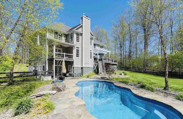 Family-friendly Hudson Valley Home just 75 mins from NYC
