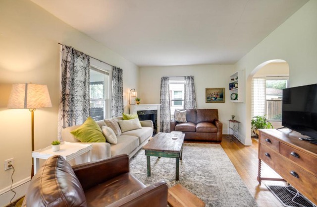 Family-Friendly Jackson Home with Sunroom Near Golf