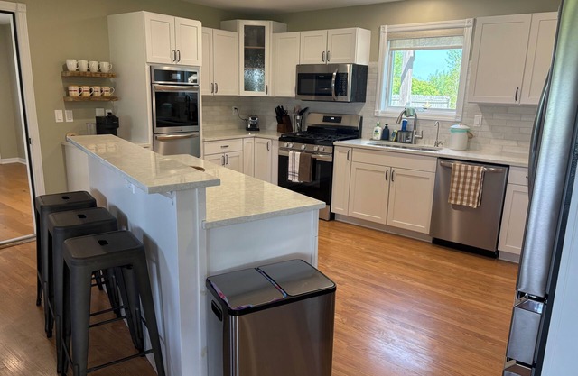 Family-Friendly Lake Champlain Retreat with Lake Access and New Hot Tub