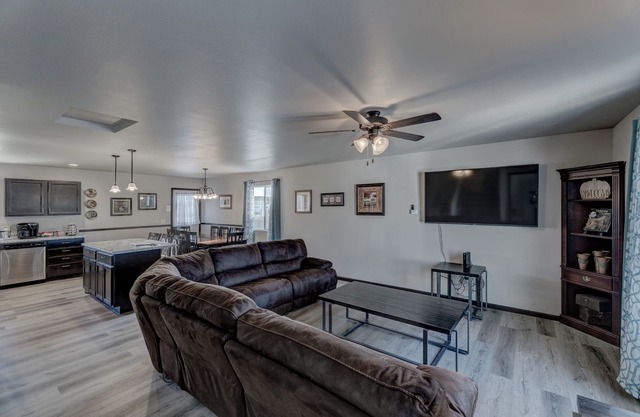Family Friendly, Locally Owned, Home on a Hill!