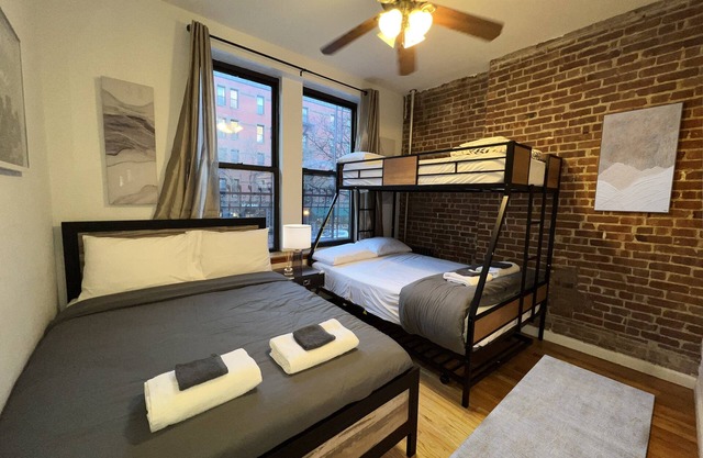 Family-Friendly NYC Getaway – Sleeps 7, Near Top Attractions